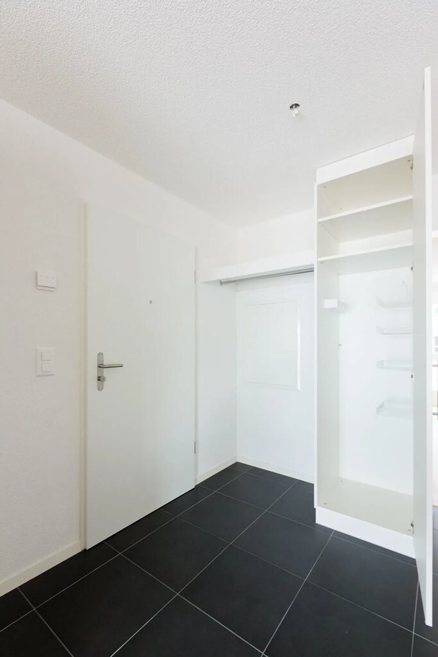 Moderne 3.5-Zimmerwohnung - Foto 9 von 12