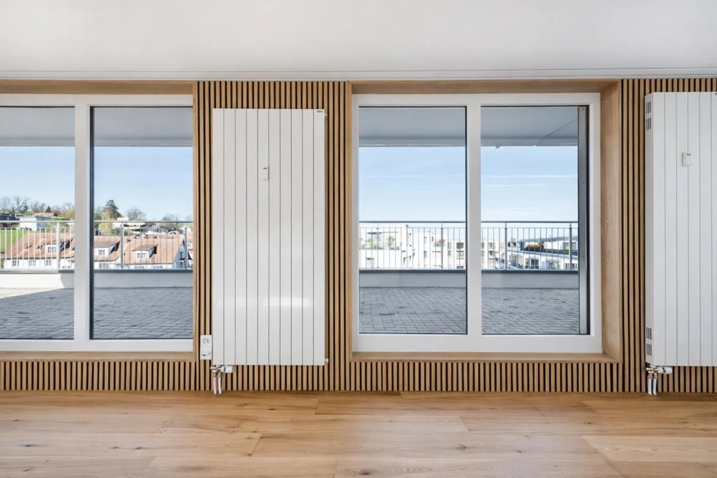 Renovated 3.5-room penthouse with XXL terrace (no lift) - Photo 7 of 17