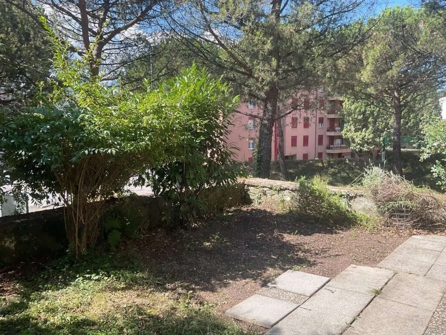 Bell'appartamento di 3 stanze con giardino - Foto 11 di 11