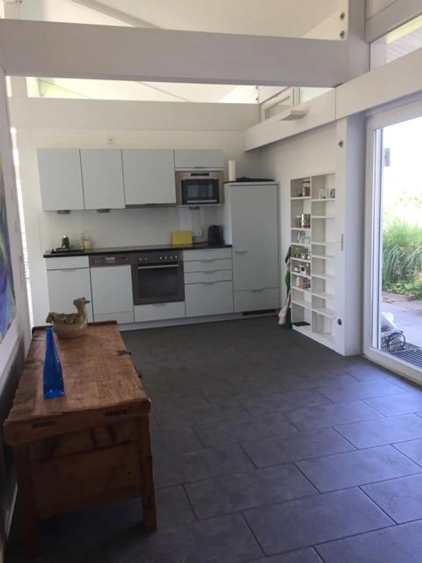 Bungalow individuel avec grand jardin près de l'hôpital. - Photo 8 sur 13