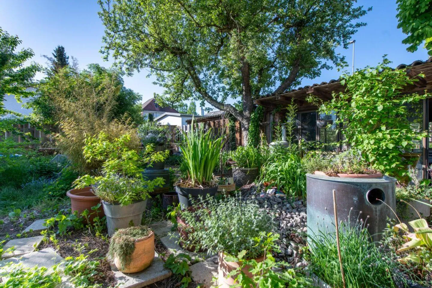 Una casa con opportunità - Ideale per la vita intergenerazionale, l'auto-utilizzo o come proprietà d'investimento - Foto 16 di 25