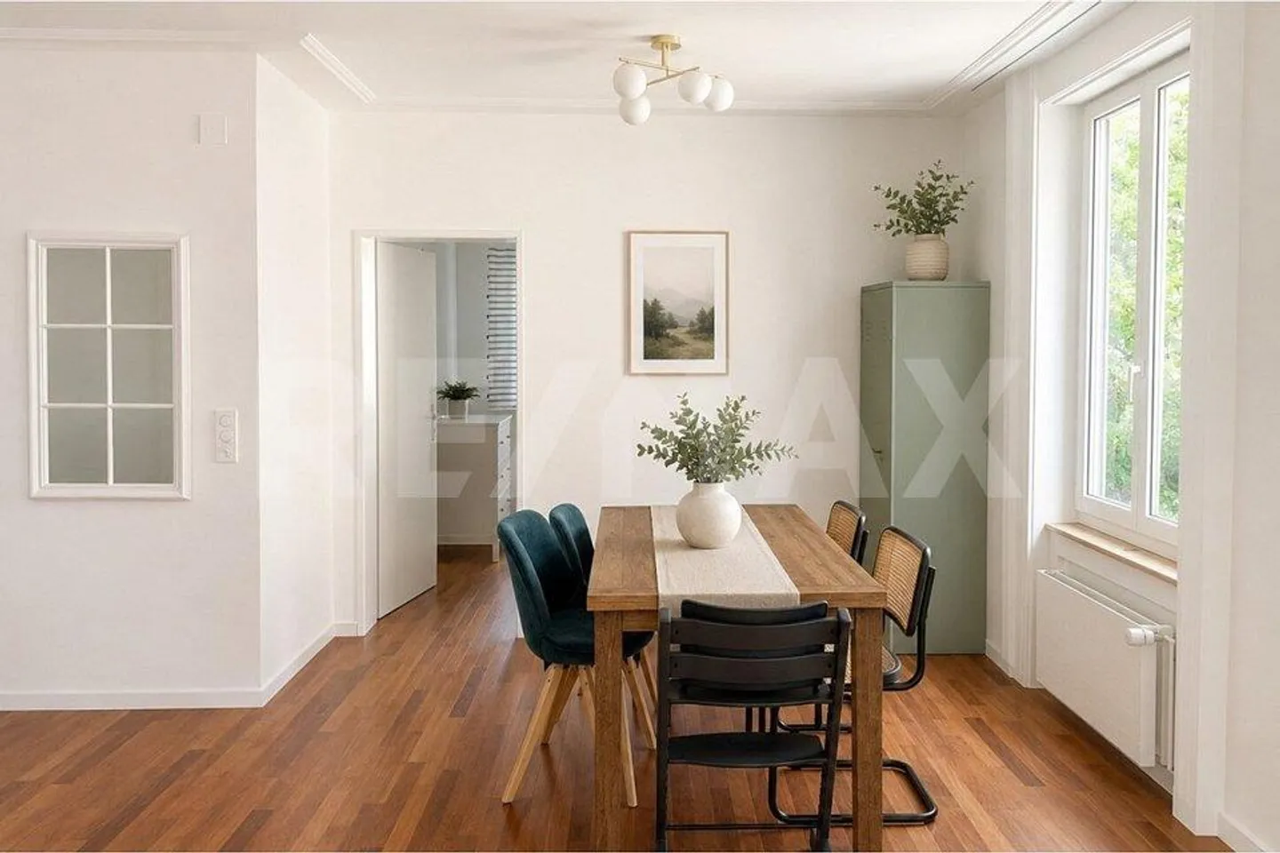 Bright 3.5-room condominium with 2 balconies in a central residential location - Photo 3 of 11