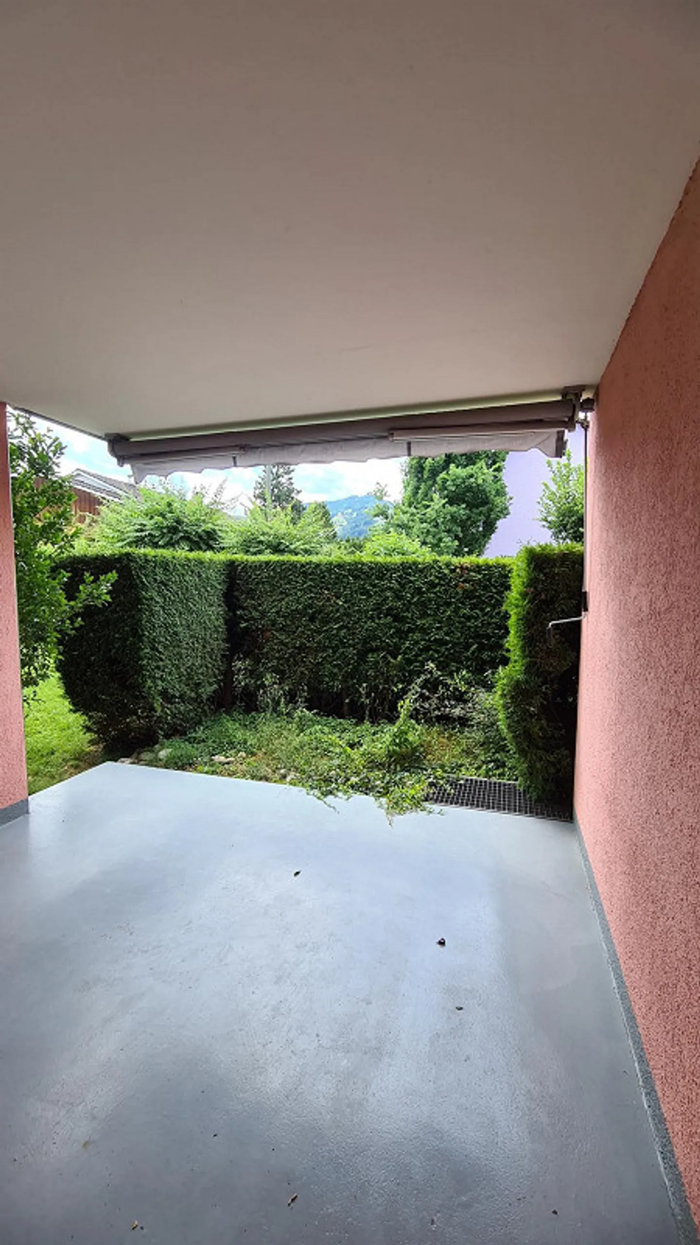 Recently Renovated 2.5 Room Apartment in Altstätten - Photo 7 of 8