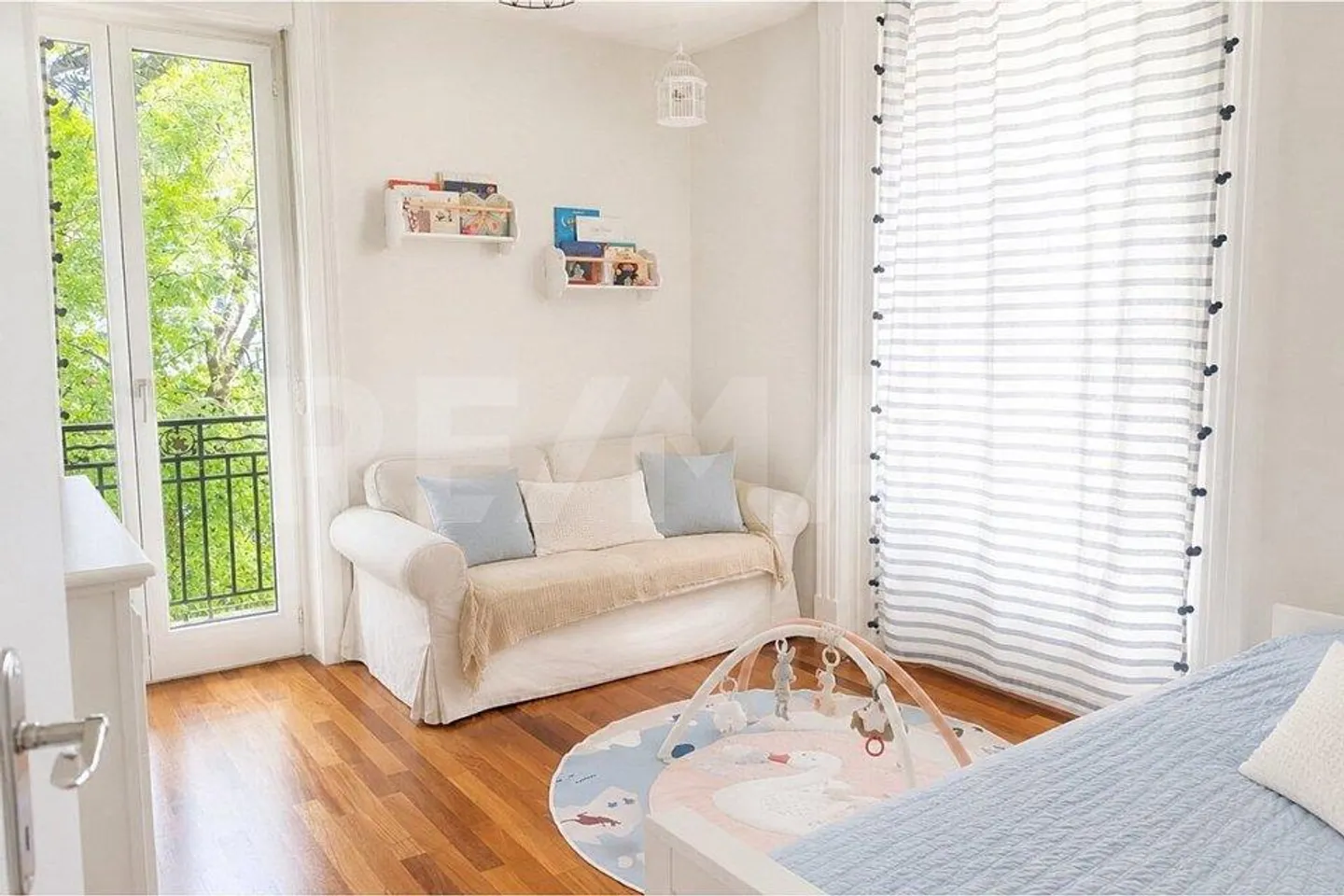 Bright 3.5-room condominium with 2 balconies in a central residential location - Photo 5 of 11