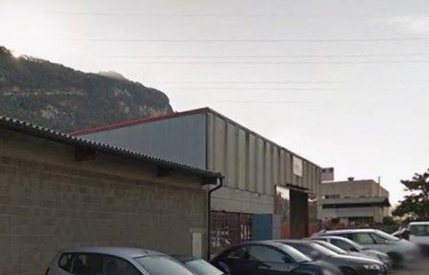 Edificio ad uso misto in vendita - Foto 4 di 13