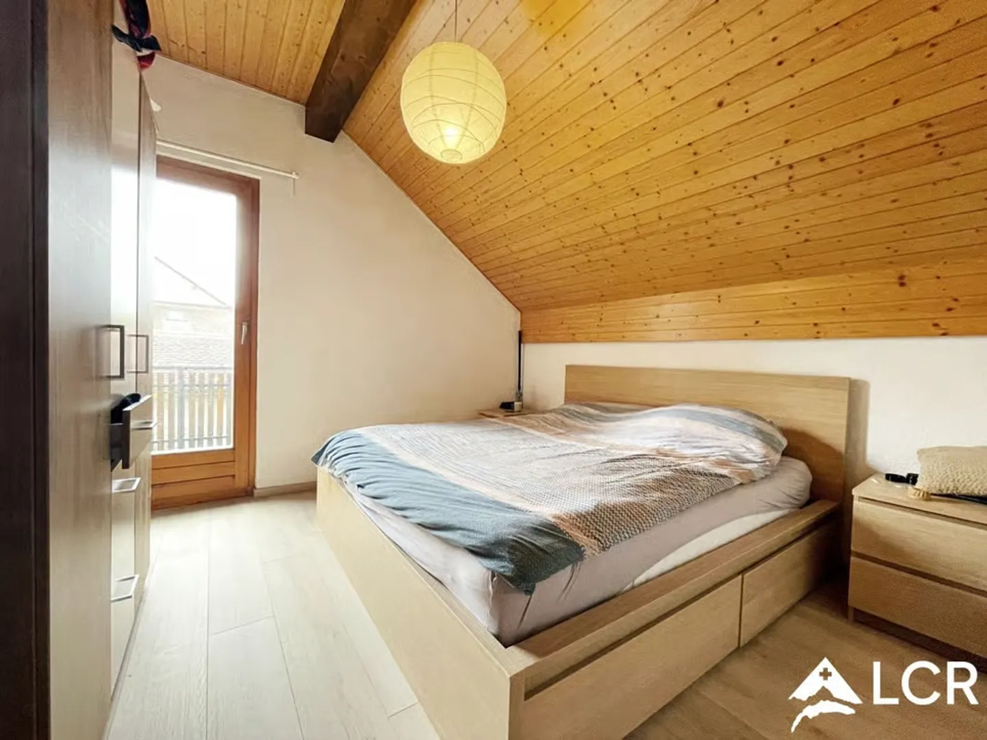 Joli appartement de 2.5 pièces avec balcon au calme à Marchissy - Foto 5 di 12