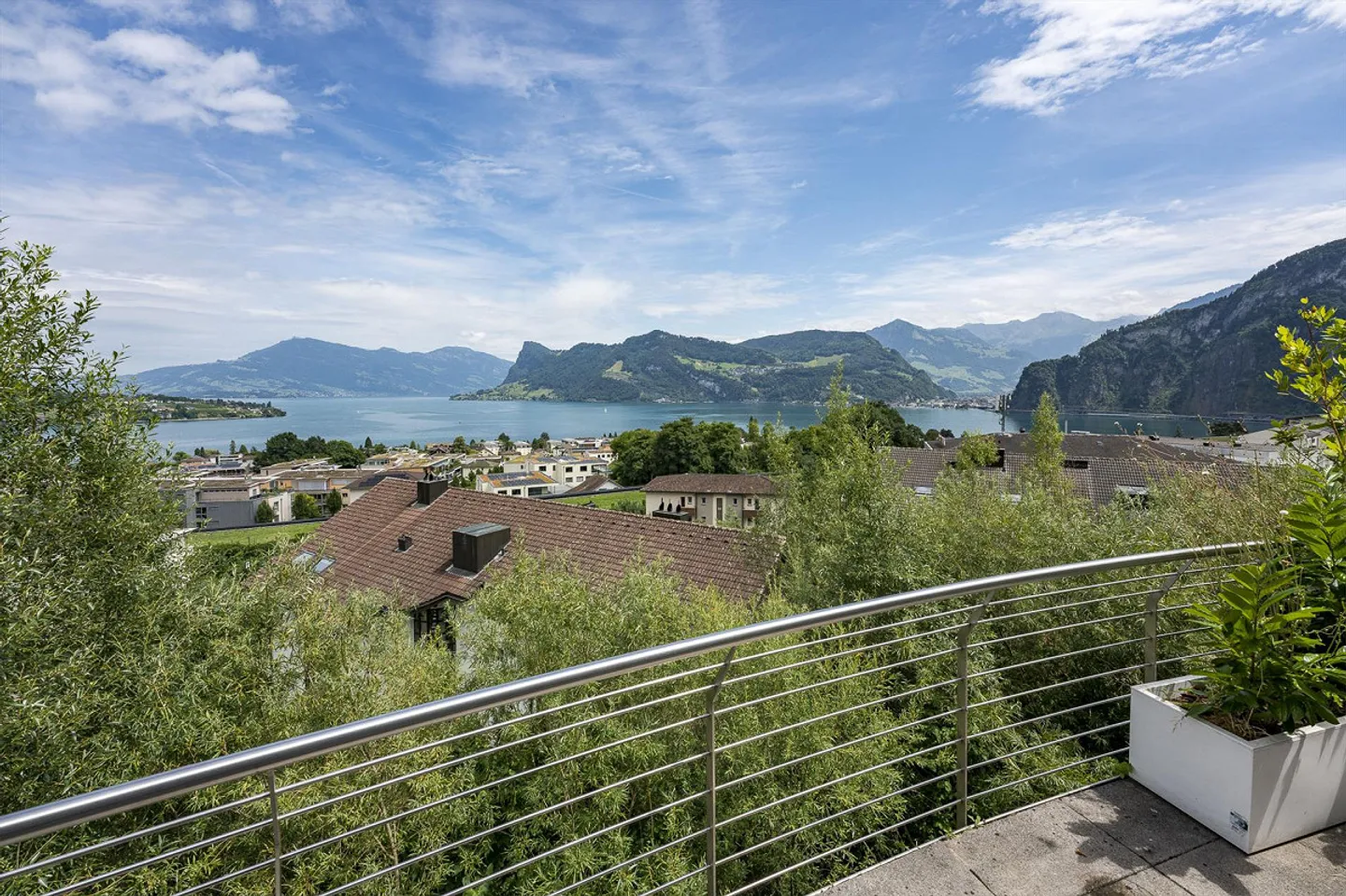 Living with panoramic views and tax benefits. - Photo 2 of 5