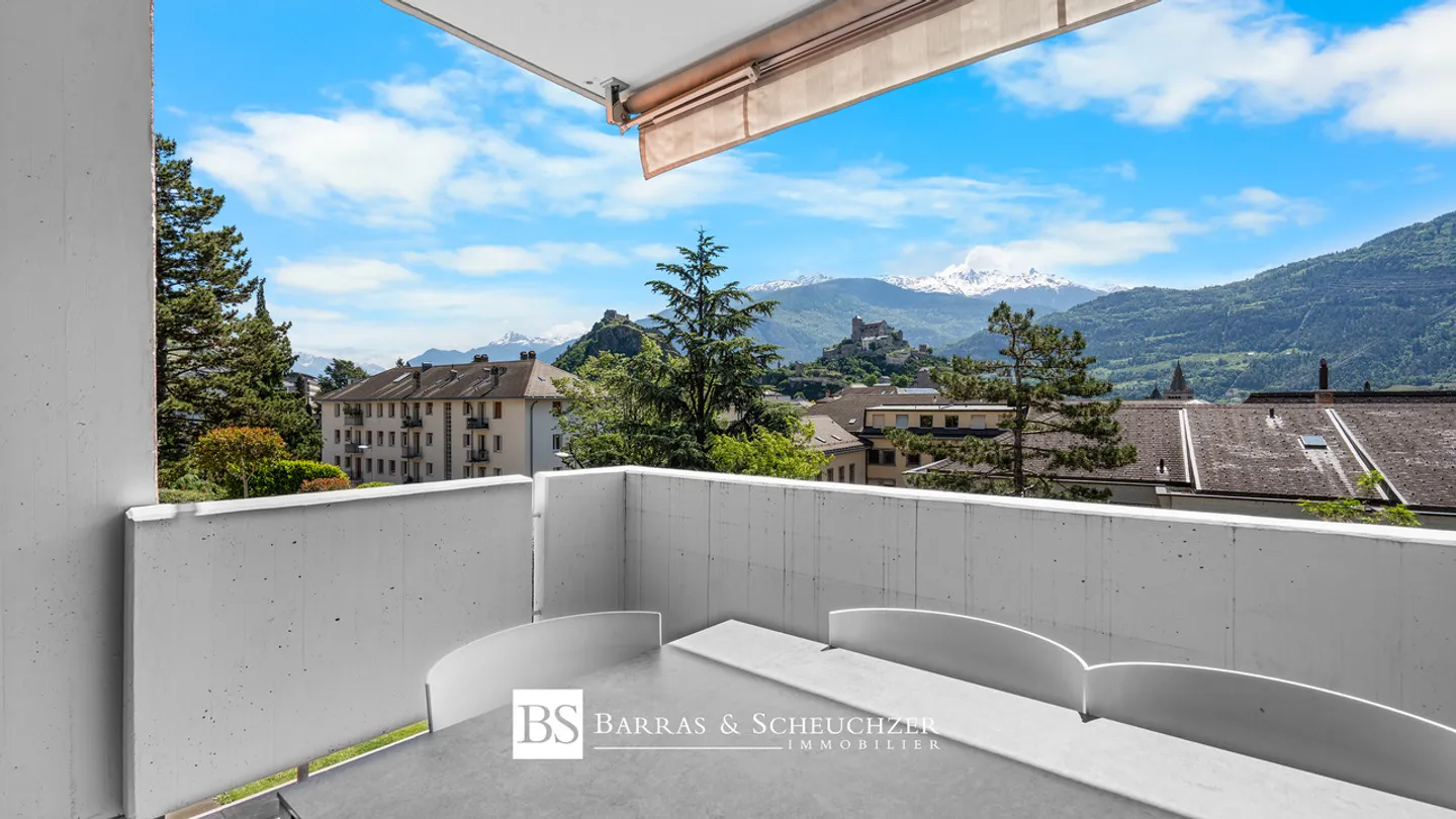 High standing | Renovated 2025 | Castle view | 8.5 rooms + 2.5 rooms - Photo 9 of 38