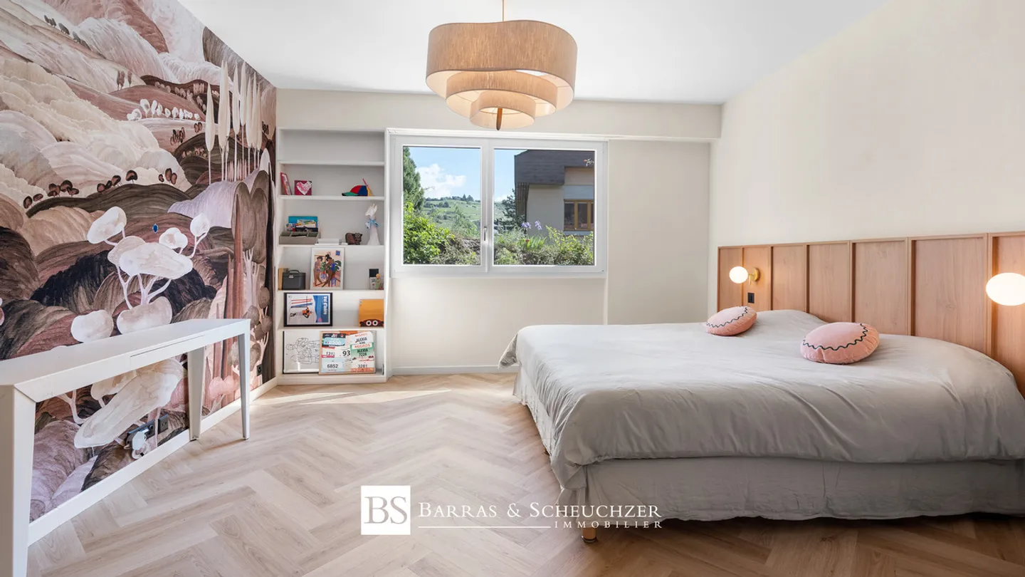 High standing | Renovated 2025 | Castle view | 8.5 rooms + 2.5 rooms - Photo 12 of 38