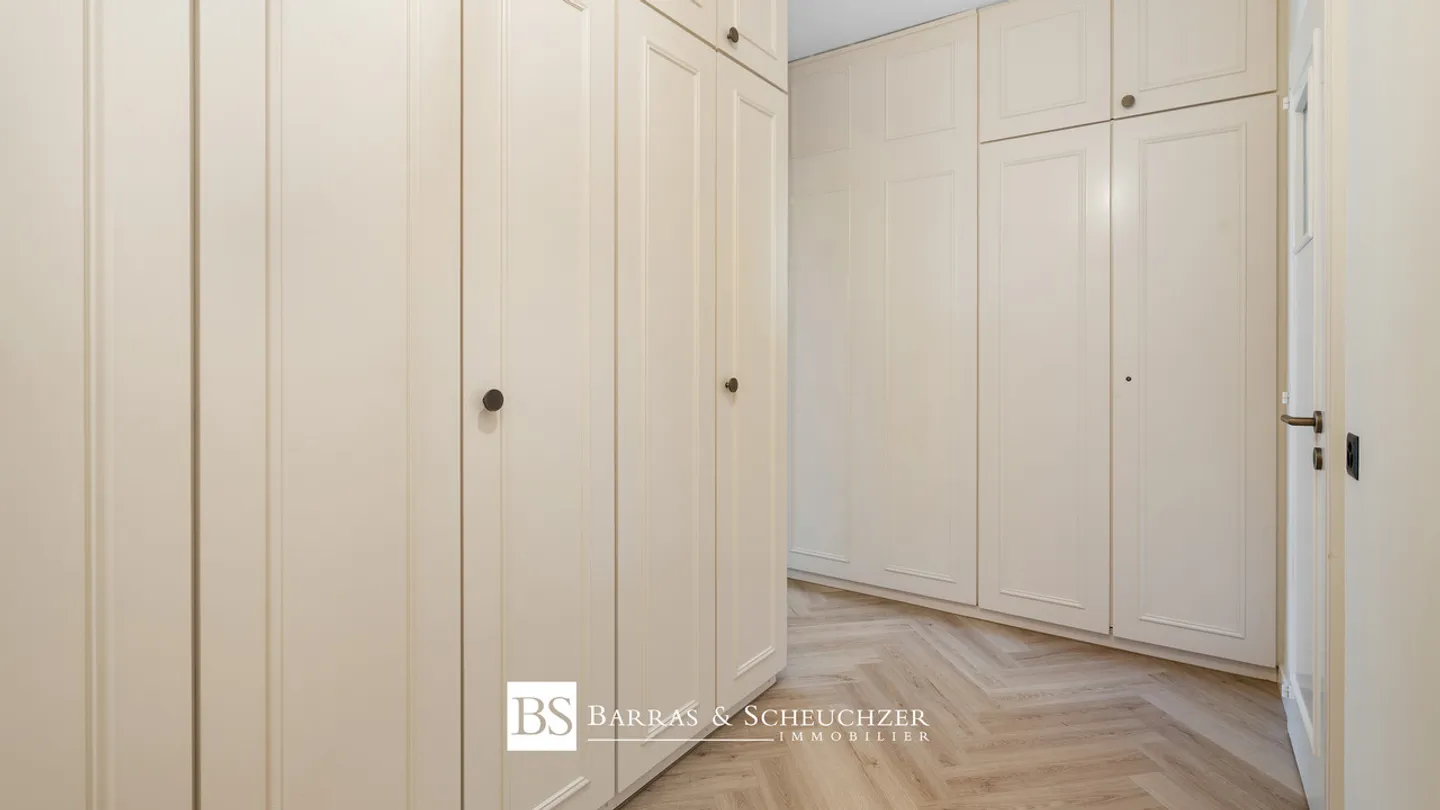 High standing | Renovated 2025 | Castle view | 8.5 rooms + 2.5 rooms - Photo 13 of 38