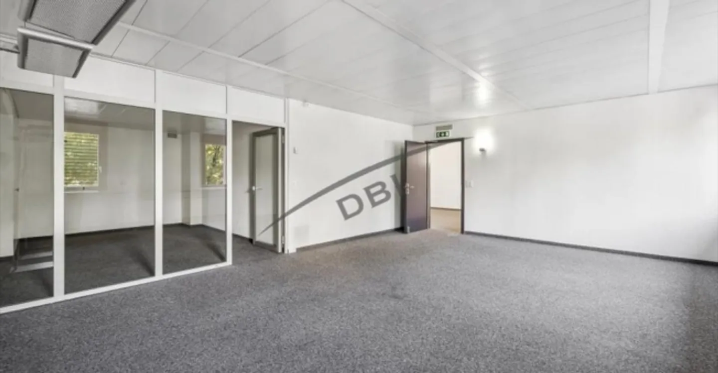 Office space for rent - Photo 9 of 12