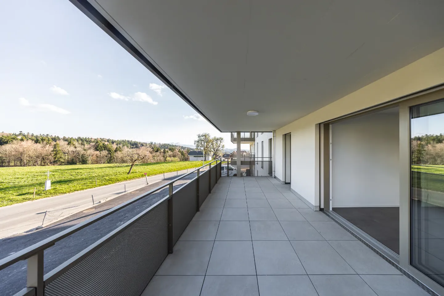 Your new address in Porsel: unobstructed views and lasting comfort - Photo 11 of 13
