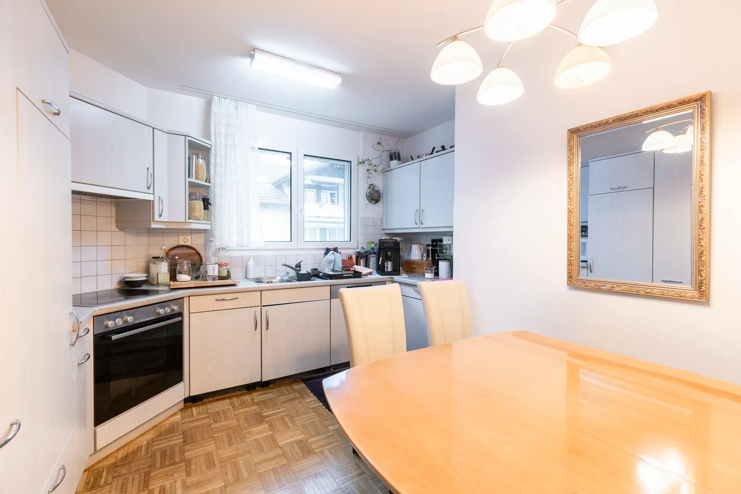 Geräumige Wohnung mit Balkon - Foto 2 von 5