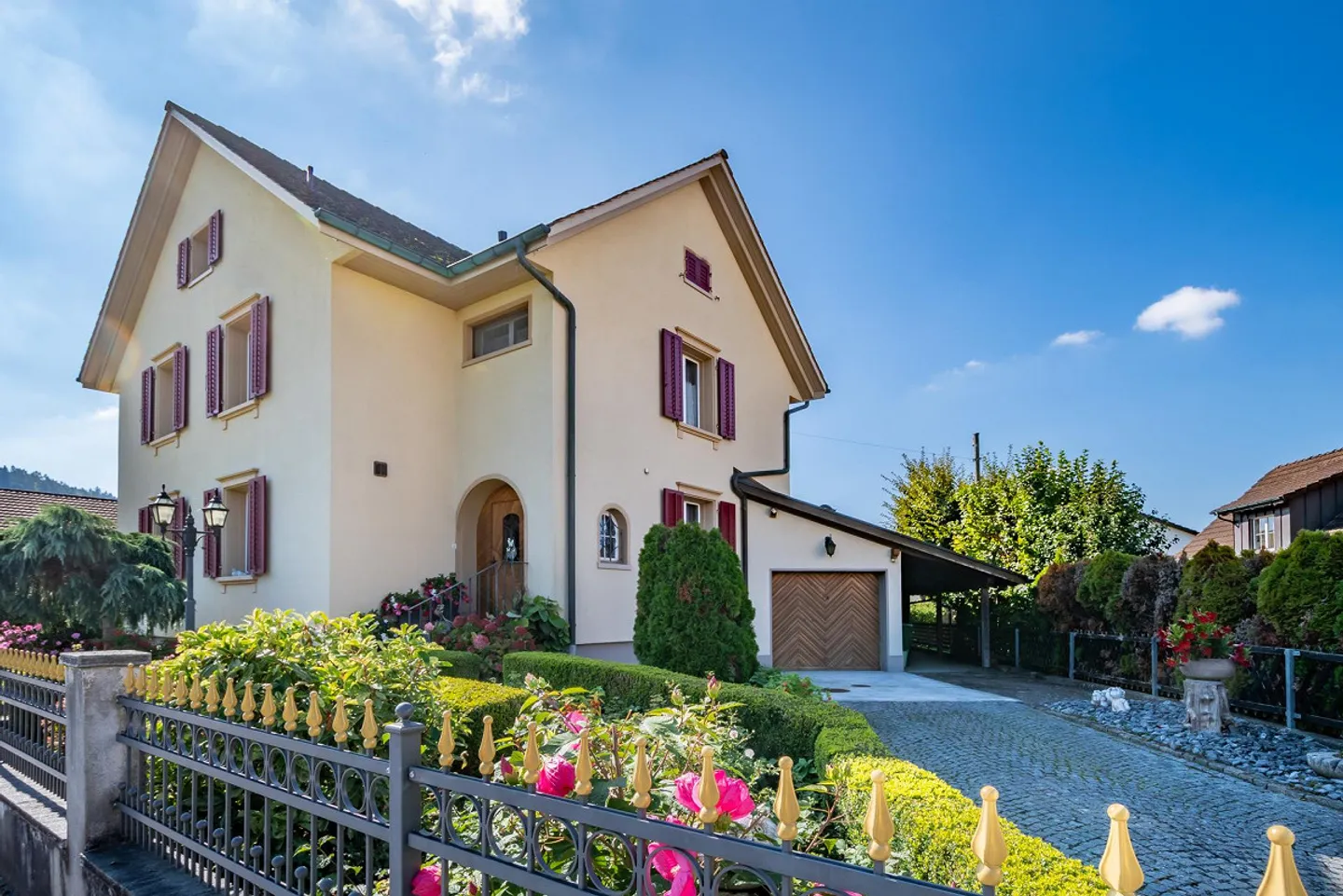 Freistehendes Einfamilienhaus mit sonnigem Gartenparadies - Foto 4 von 21