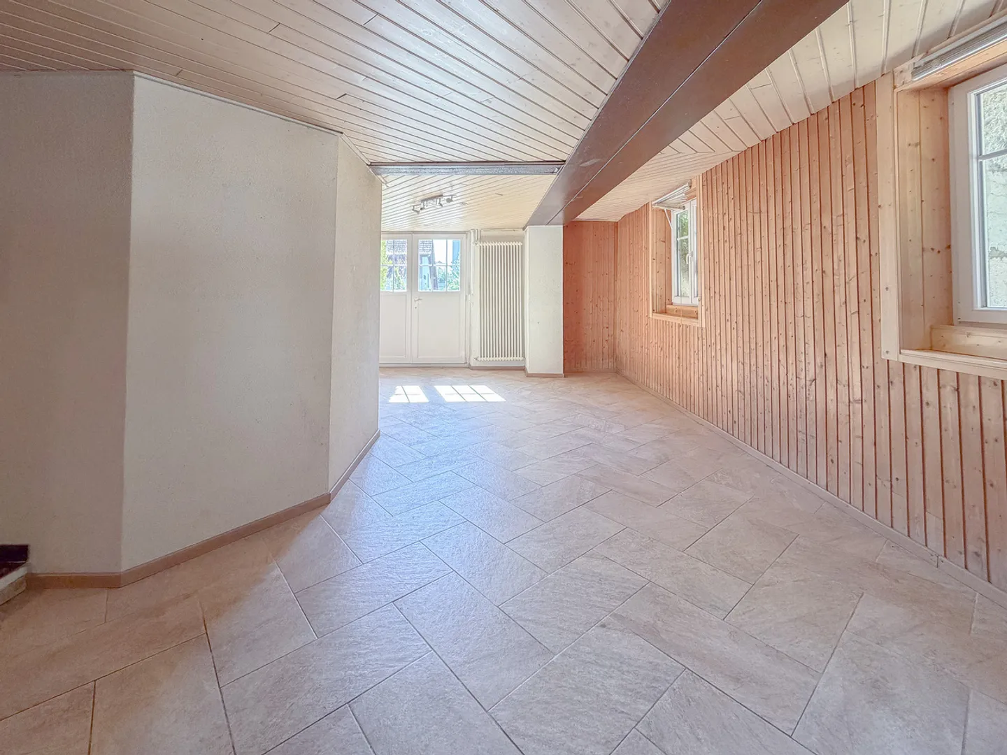 Rental house with 4 apartments and 1 garage in the center of Ste-Croix - Photo 6 of 24