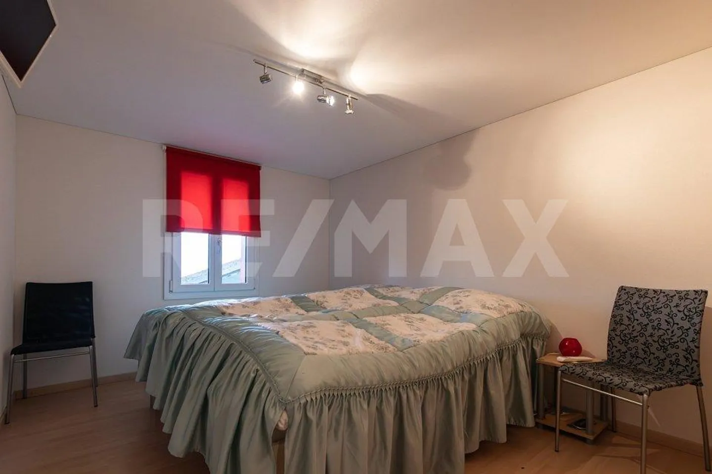 Mehrfamilienhaus mit 4 Wohneinheiten - Foto 3 von 13