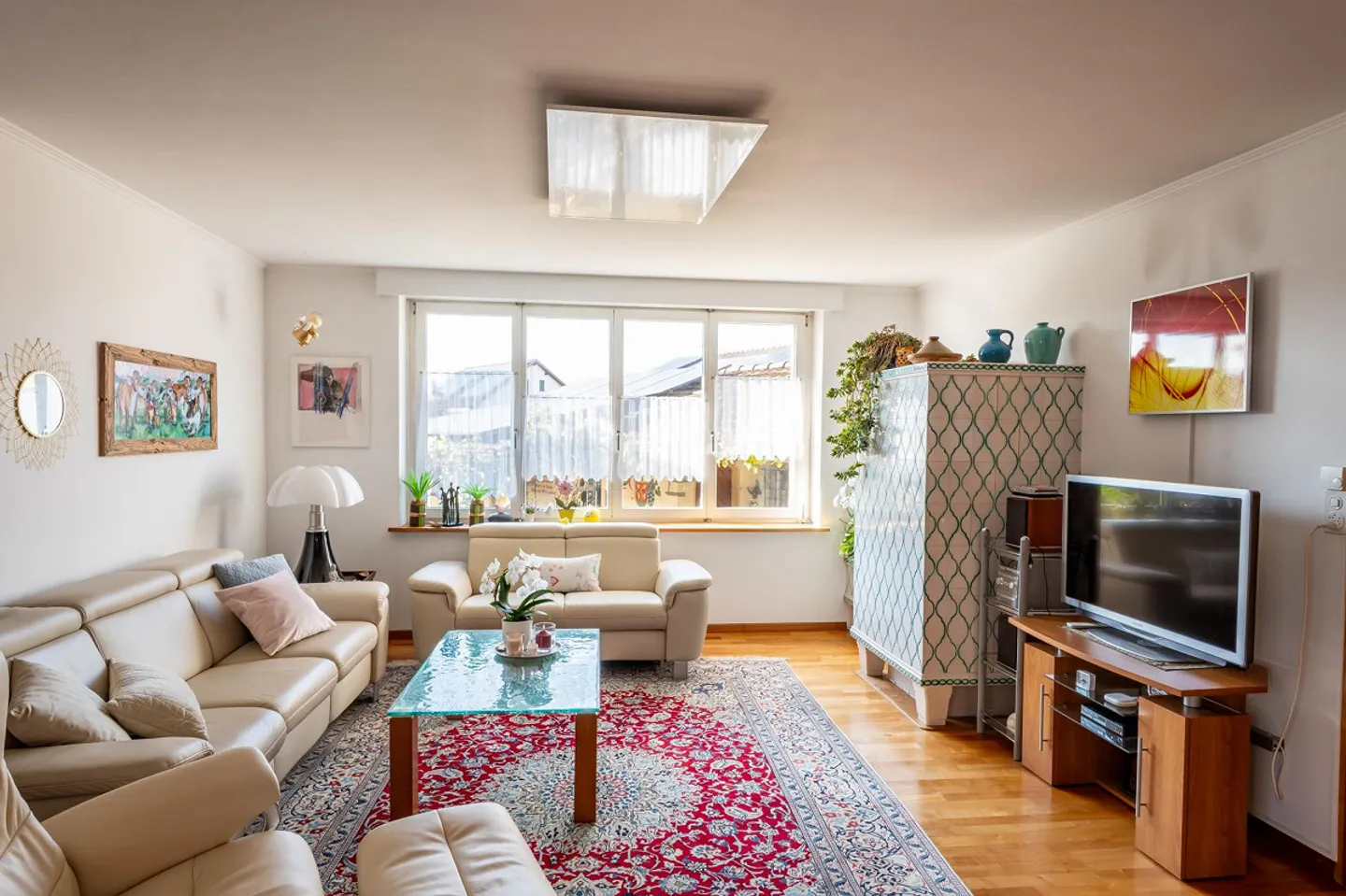 Freistehendes Einfamilienhaus mit sonnigem Gartenparadies - Foto 12 von 21