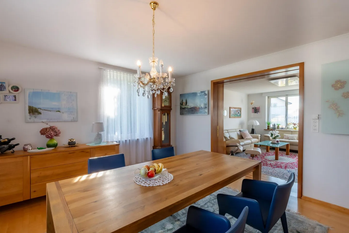 Freistehendes Einfamilienhaus mit sonnigem Gartenparadies - Foto 13 von 21