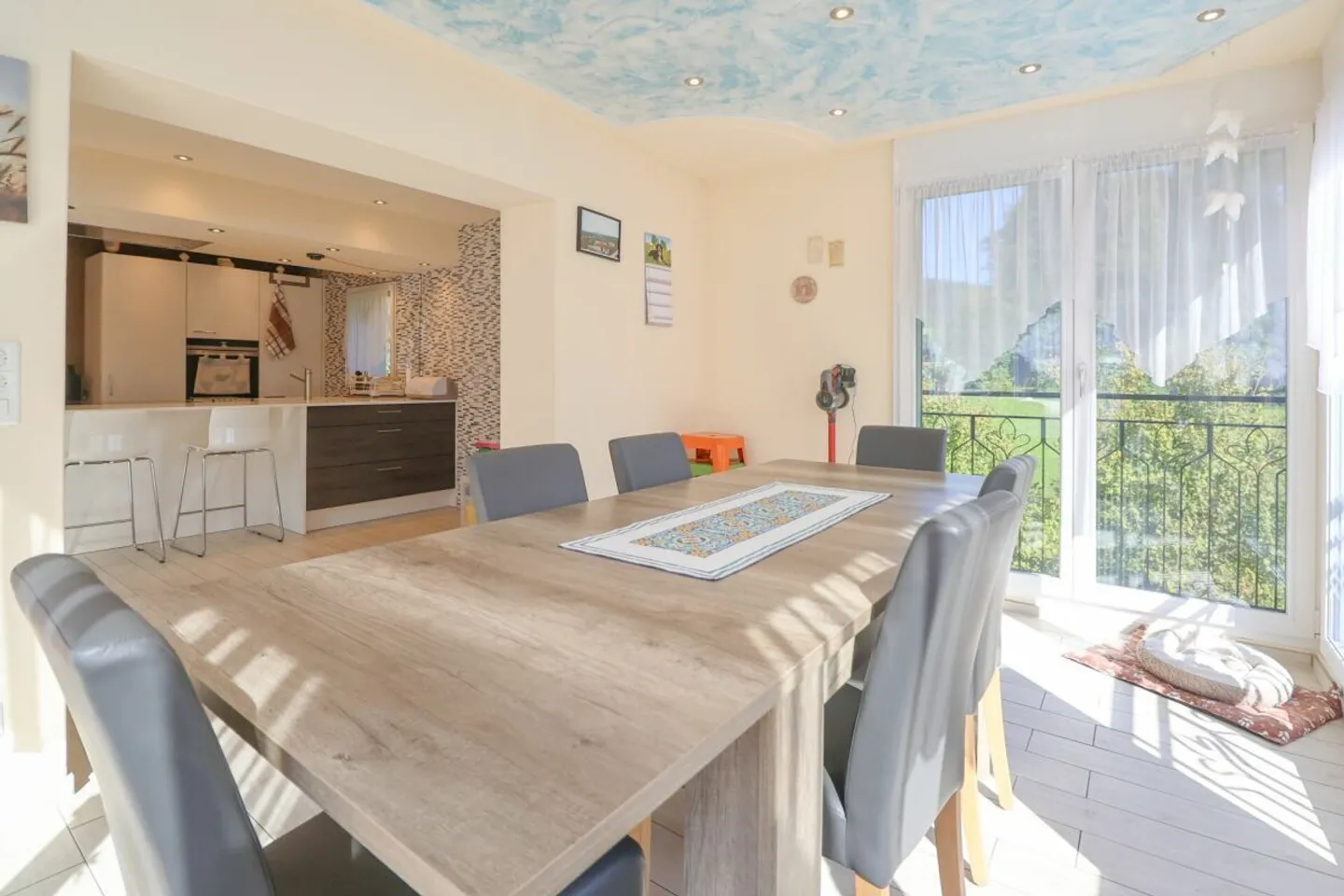 Maison individuelle spacieuse avec appartement - idéale pour les ménages multigénérationnels - Photo 7 sur 21