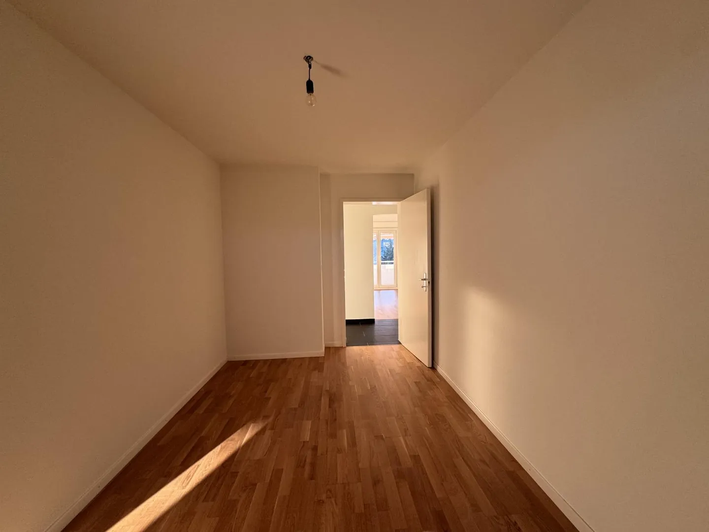 3.5 Room Apartment - Photo 6 of 10