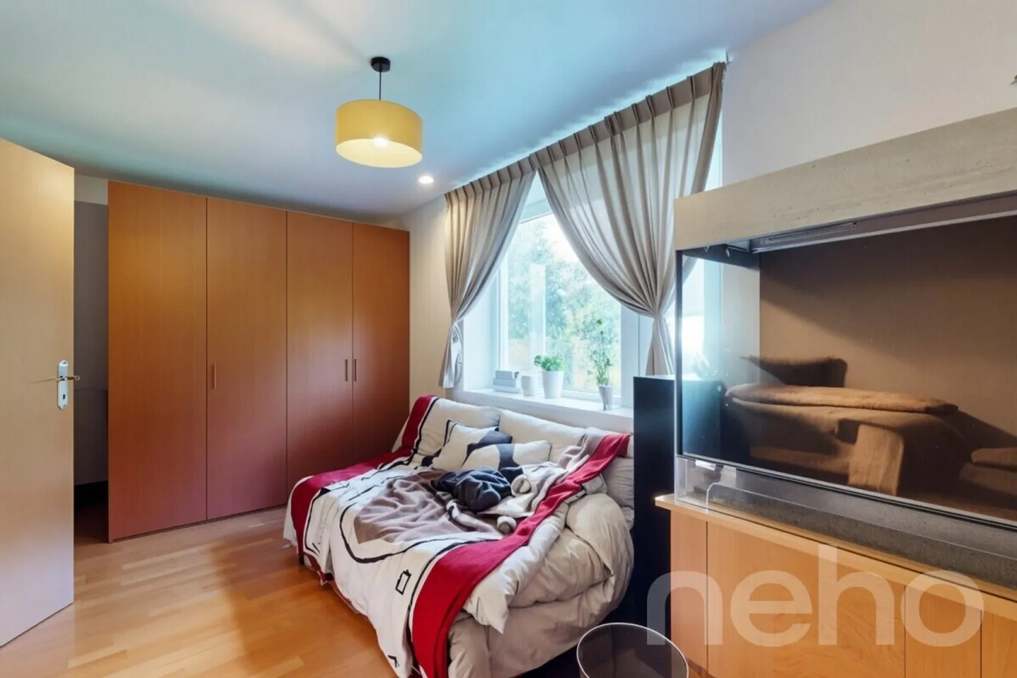 Maison familiale jumelée attrayante dans un emplacement convivial pour les familles - Photo 8 sur 13