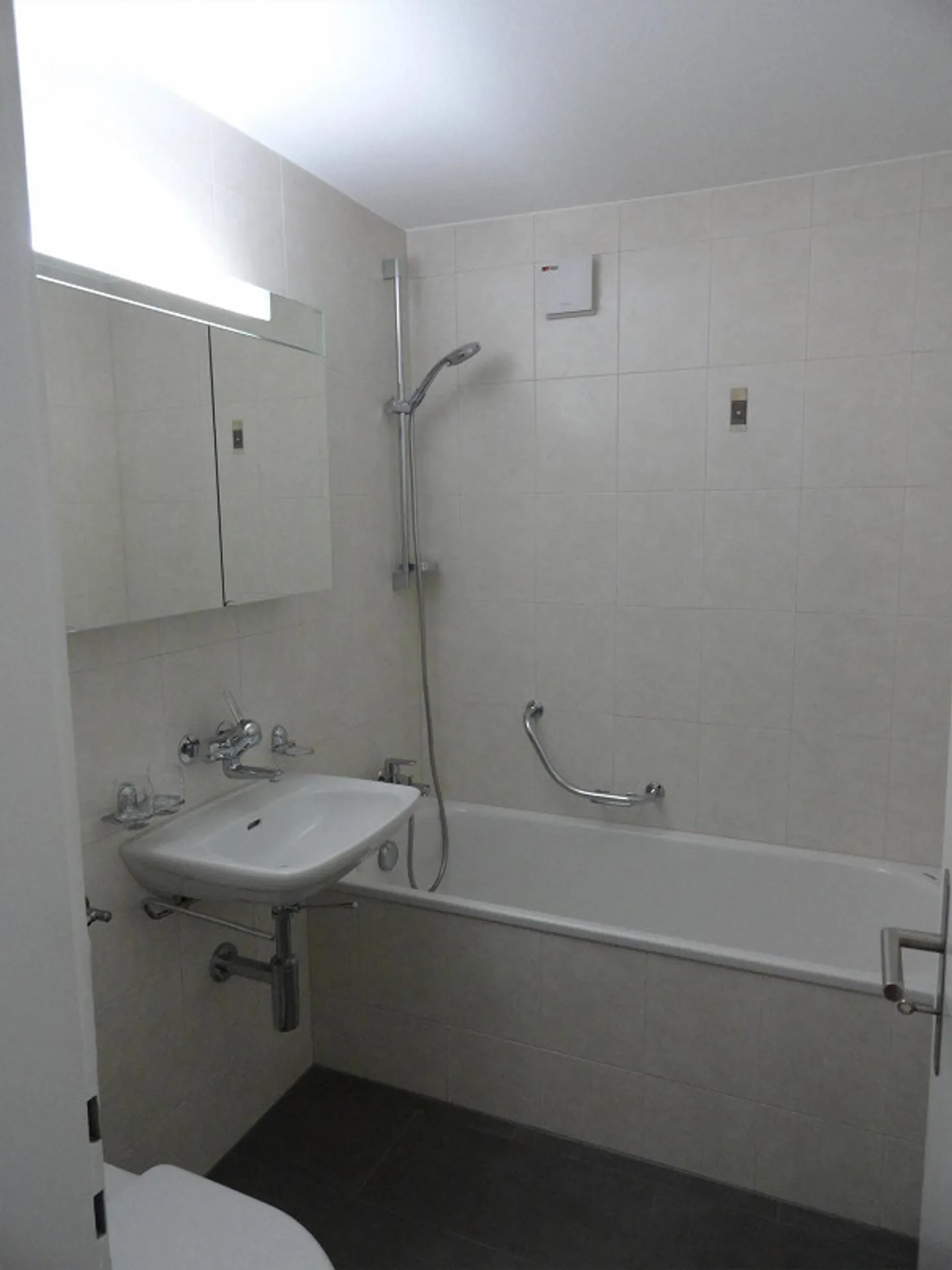 3.5 ZWG Kestenbergstrasse 20, 5210 Windisch - Photo 2 of 5