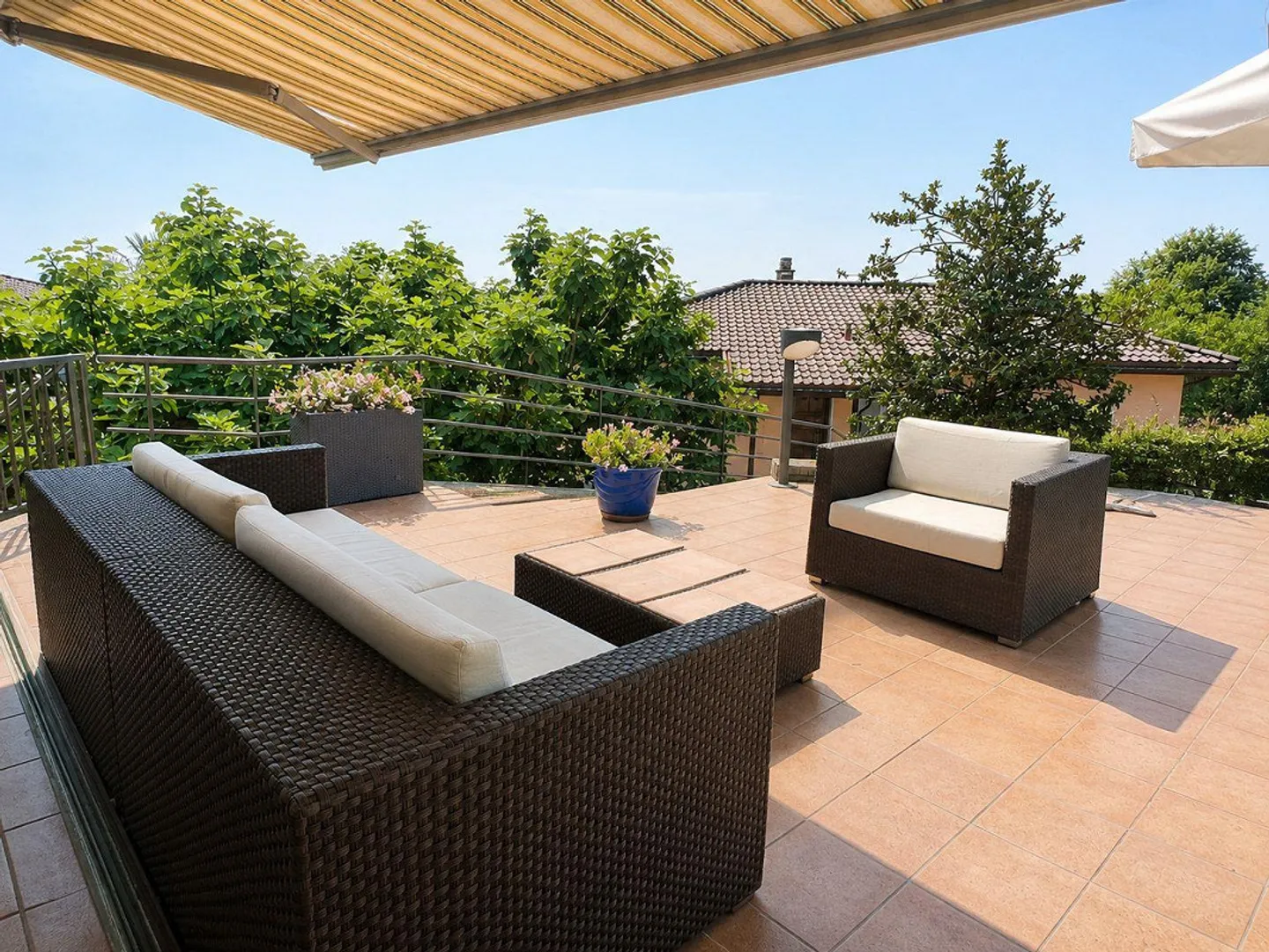 Bellissima villa con piscina nel verde - Foto 8 di 22