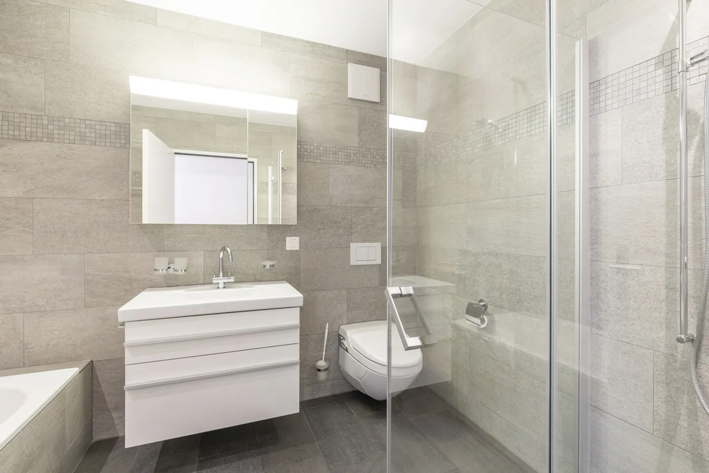 Ruhig und komfortabel wohnen, alles in der Nähe - Foto 5 von 7