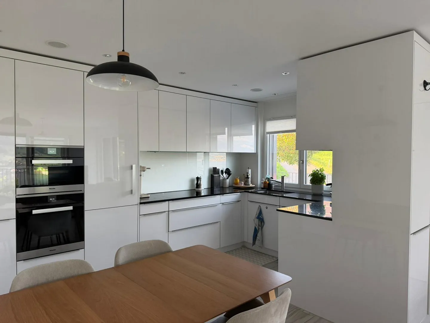 Modernes Apartment in schöner Lage - Foto 2 von 8