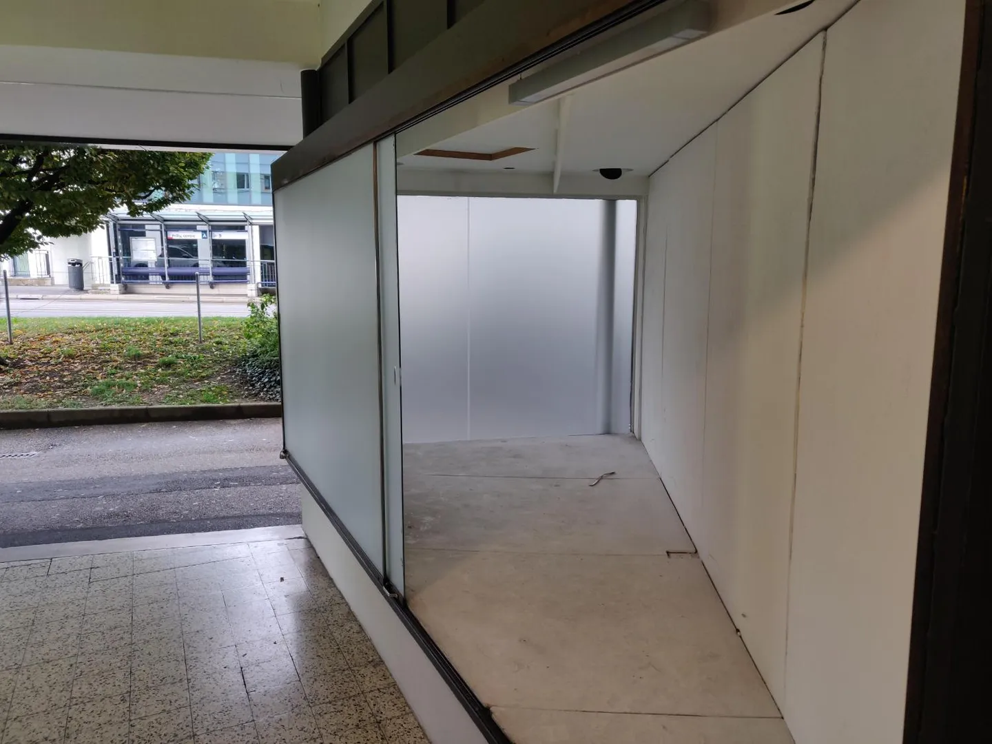 Arcade - Photo 3 of 4