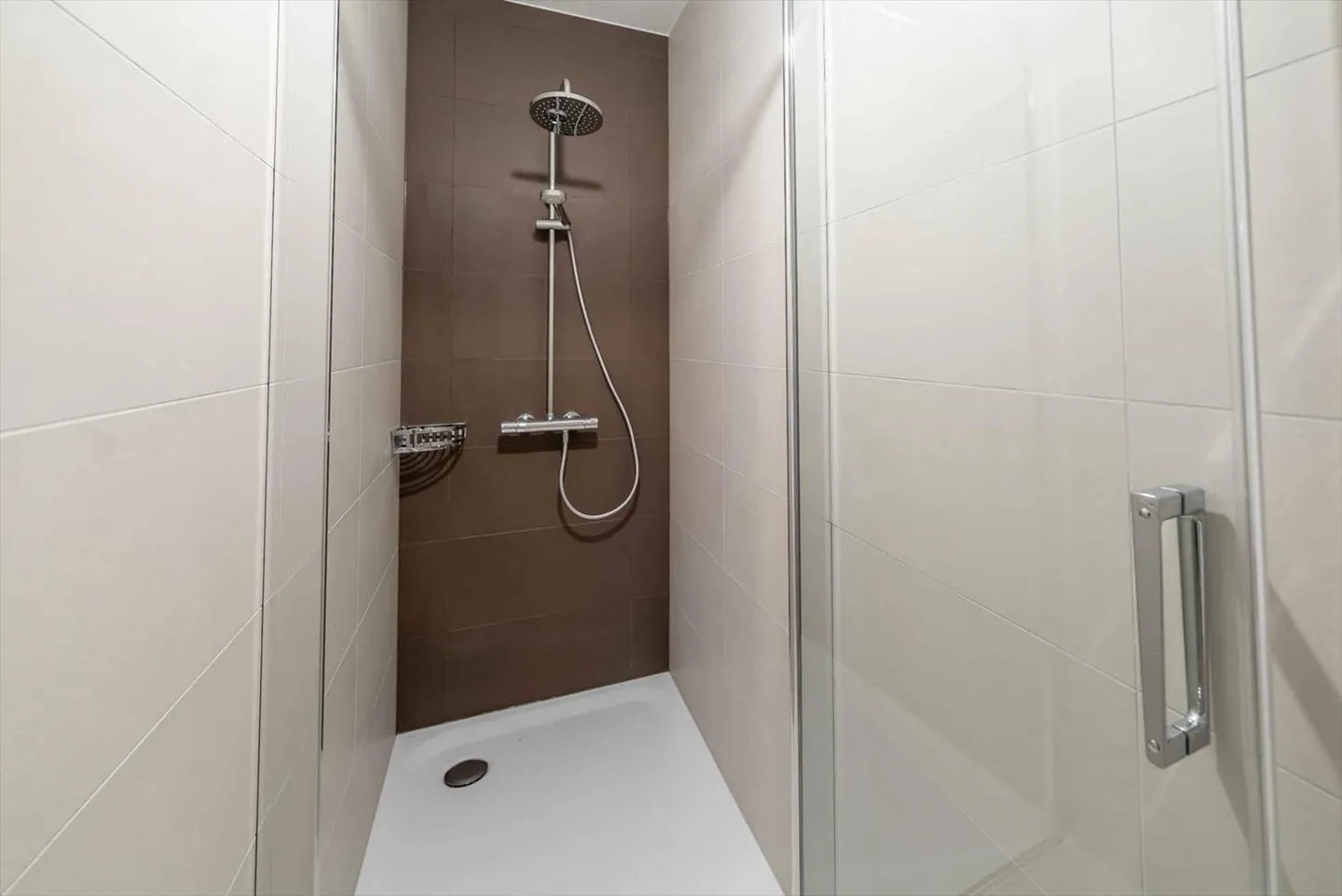 Building 7C - Lot C.008 - 5.5 rooms - Photo 4 of 12