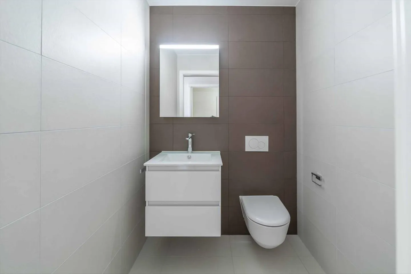 Building 7C - Lot C.008 - 5.5 rooms - Photo 5 of 12