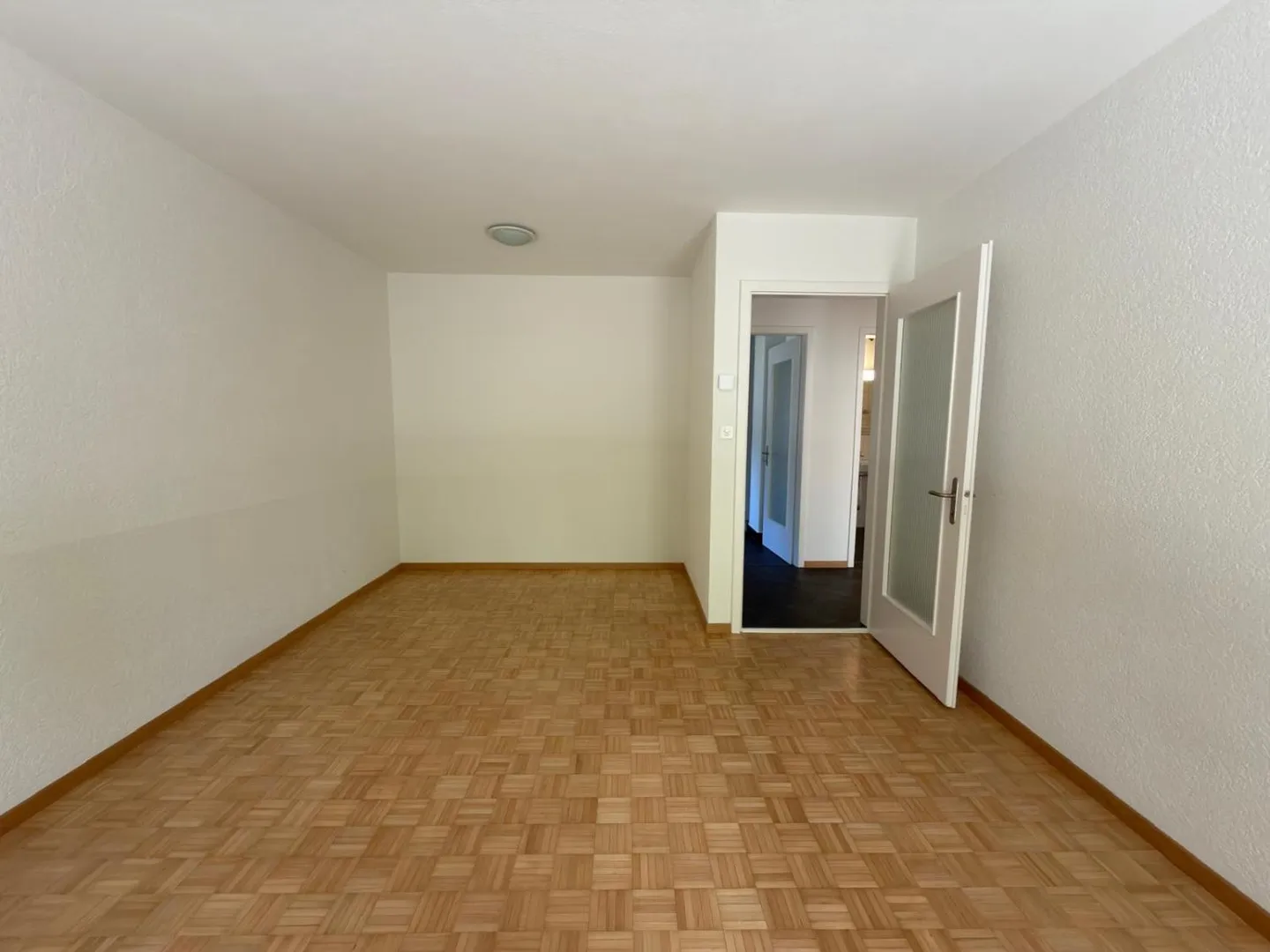 2-room apartment - Photo 4 of 9