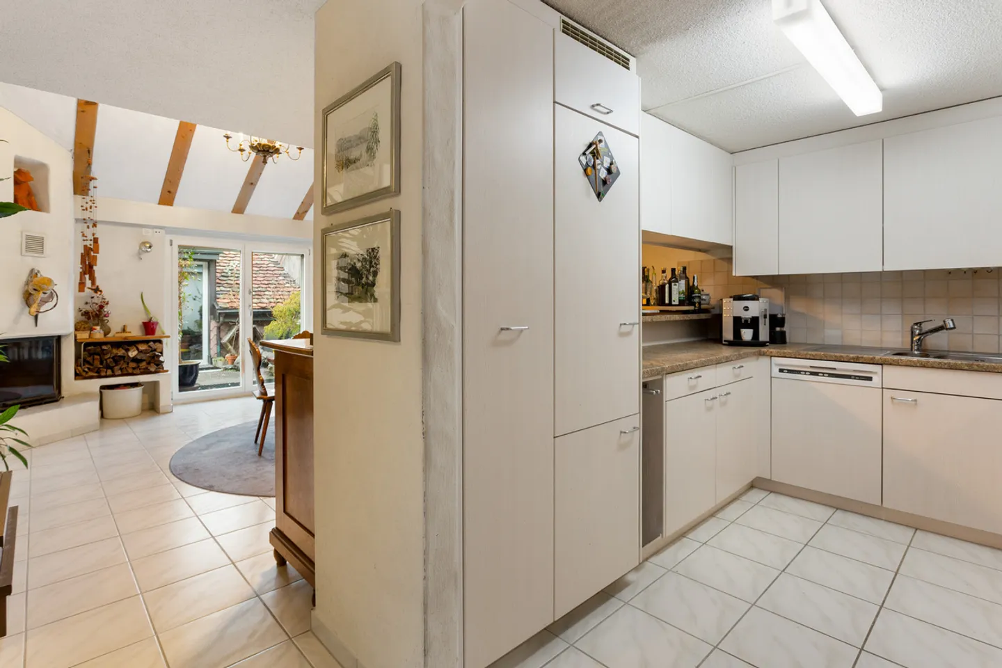 Charme della galleria in una zona residenziale popolare - Foto 2 di 5