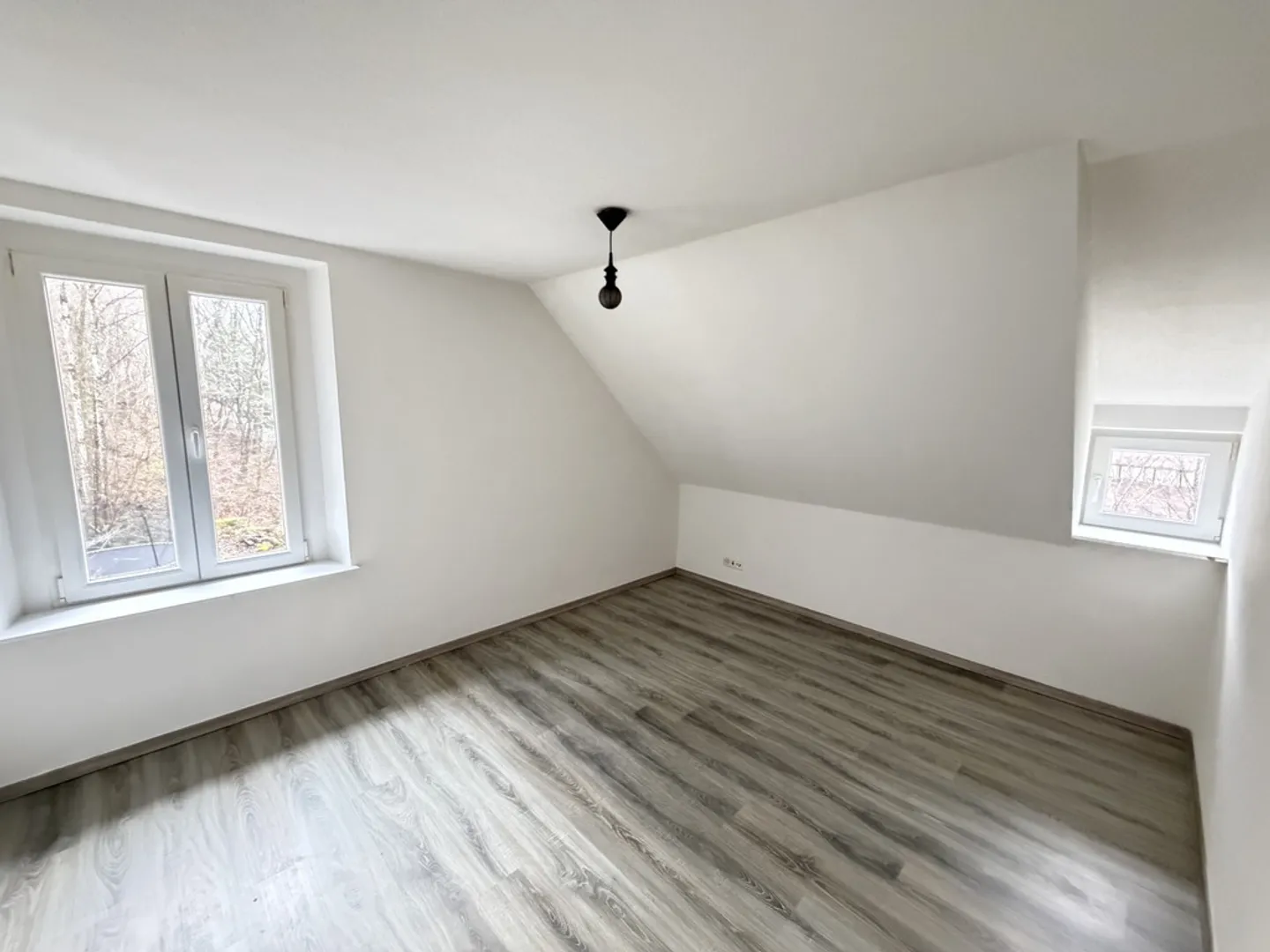 Wohnung 4.5 Zimmer - Foto 1 von 9