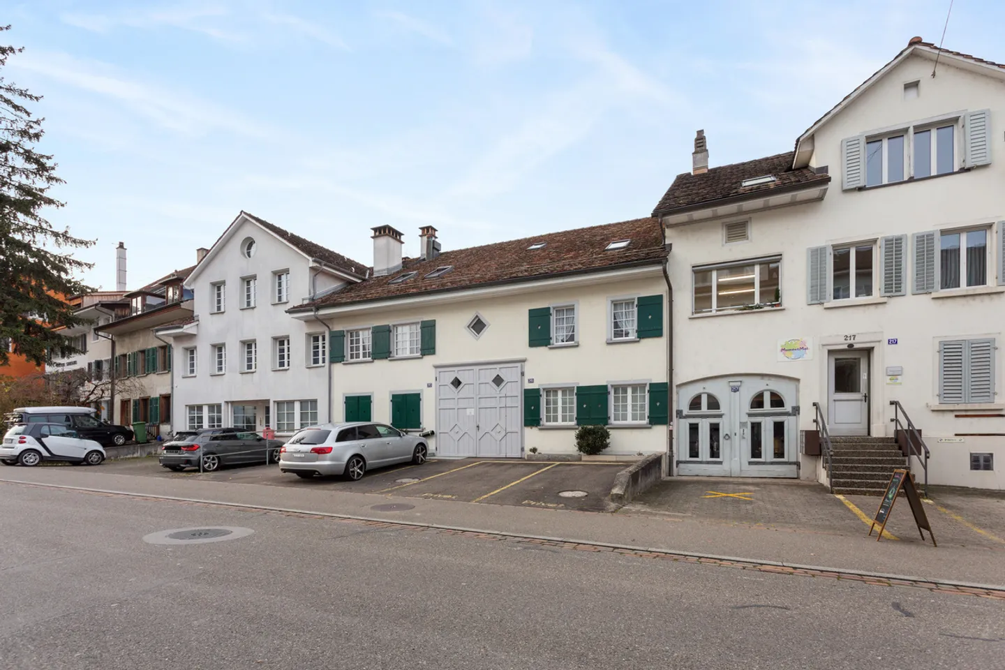 Charme della galleria in una zona residenziale popolare - Foto 4 di 5