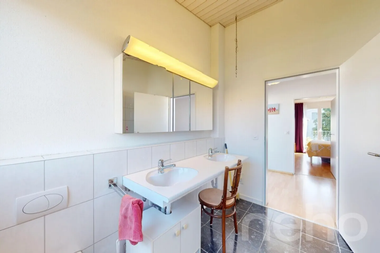 Affascinante casa a schiera in un quartiere amichevole cerca una nuova famiglia - Foto 9 di 13