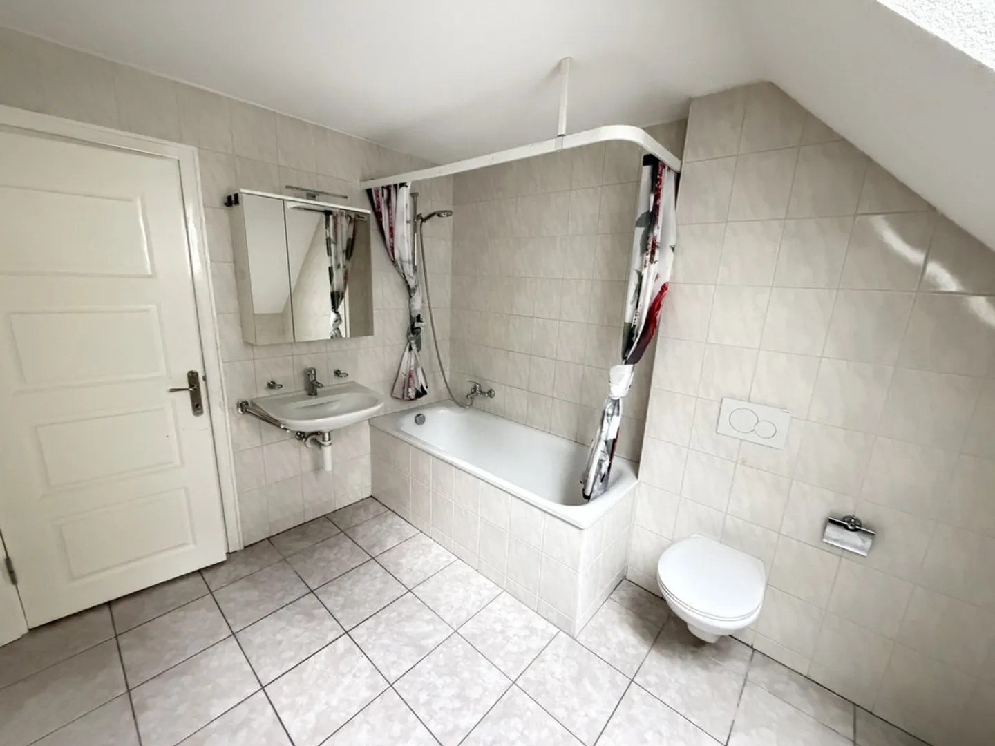 Wohnung 4.5 Zimmer - Foto 9 von 9