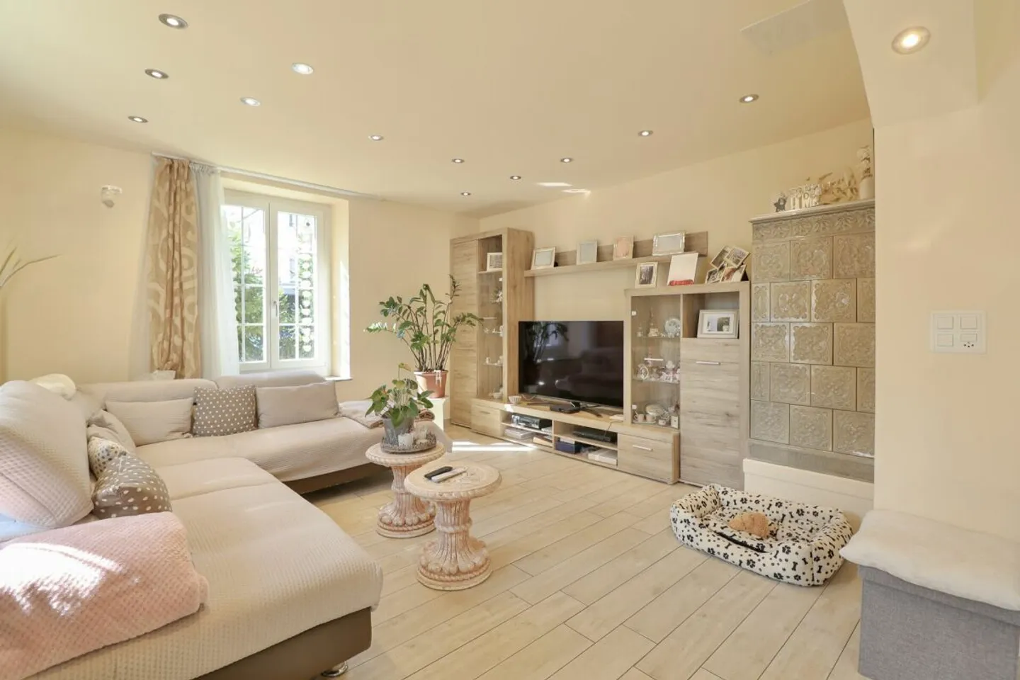 Maison individuelle spacieuse avec appartement - idéale pour les ménages multigénérationnels - Photo 8 sur 21