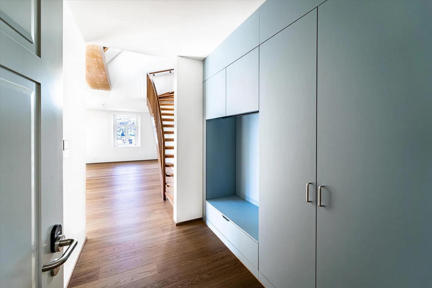 Exclusive Living - two net rents + 6 months parking space for free - Photo 7 of 8