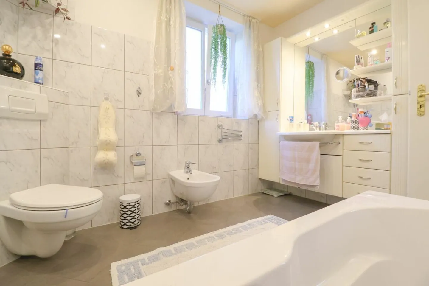 Maison individuelle spacieuse avec appartement - idéale pour les ménages multigénérationnels - Photo 10 sur 21