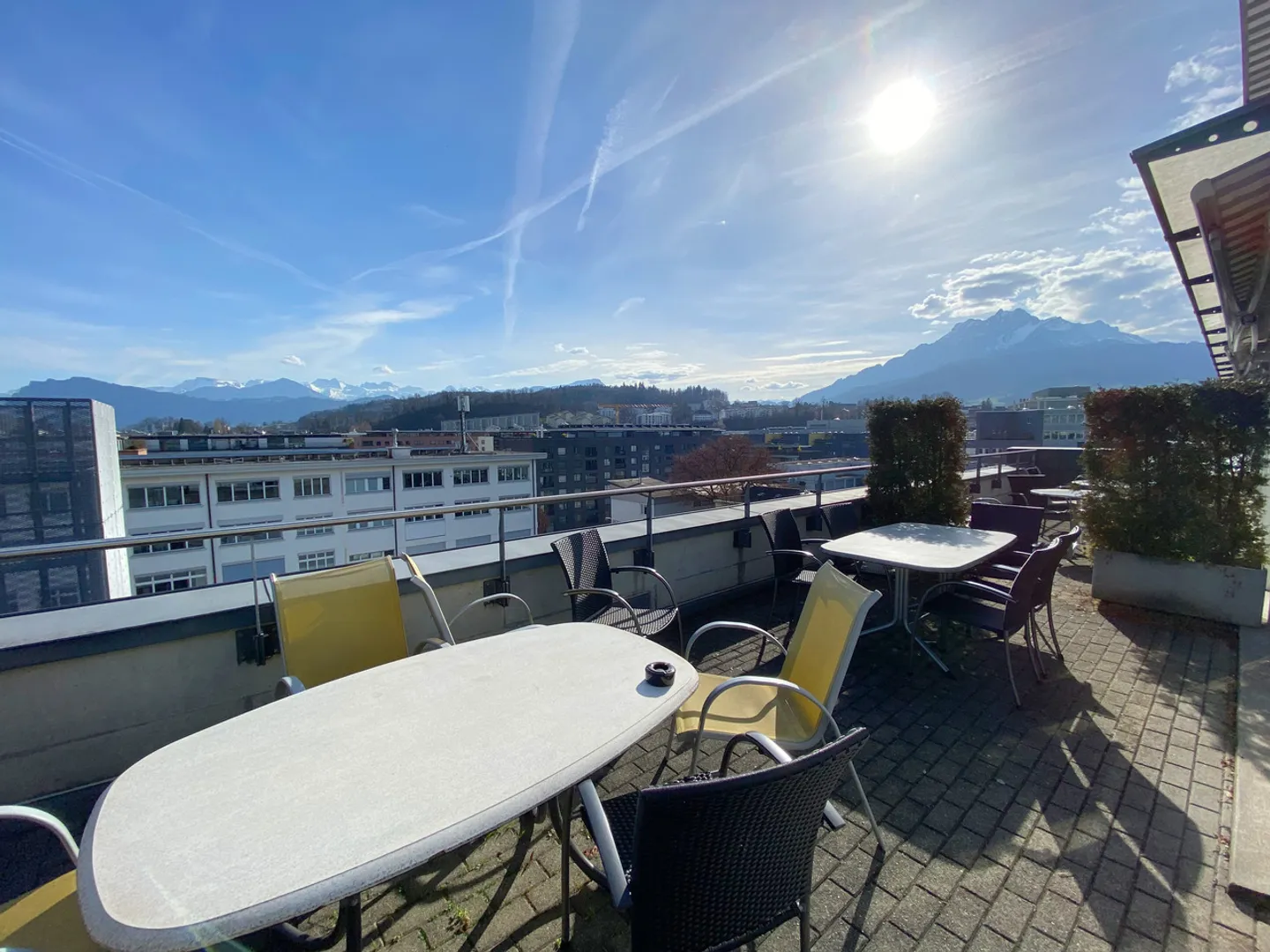 Ufficio con 25 stanze su 780 m2 al 6° piano con vista panoramica - Foto 1 di 13