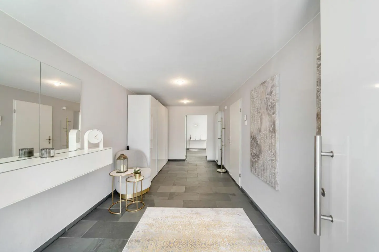 Welcome to your new home - tax-friendly and close to the city - Photo 1 of 6