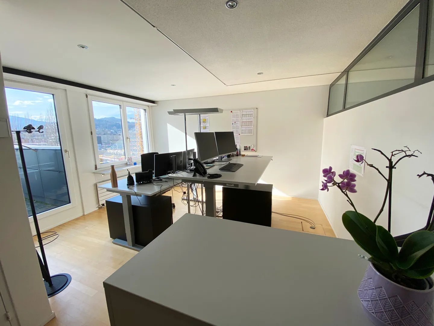 Ufficio con 25 stanze su 780 m2 al 6° piano con vista panoramica - Foto 4 di 13