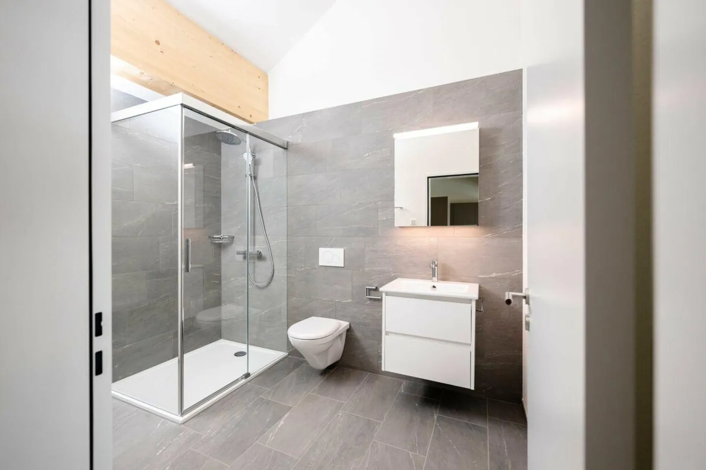 Spacious 2.5-room apartment with charm: First rental Alte Nagli, Lenzburg - Photo 4 of 10
