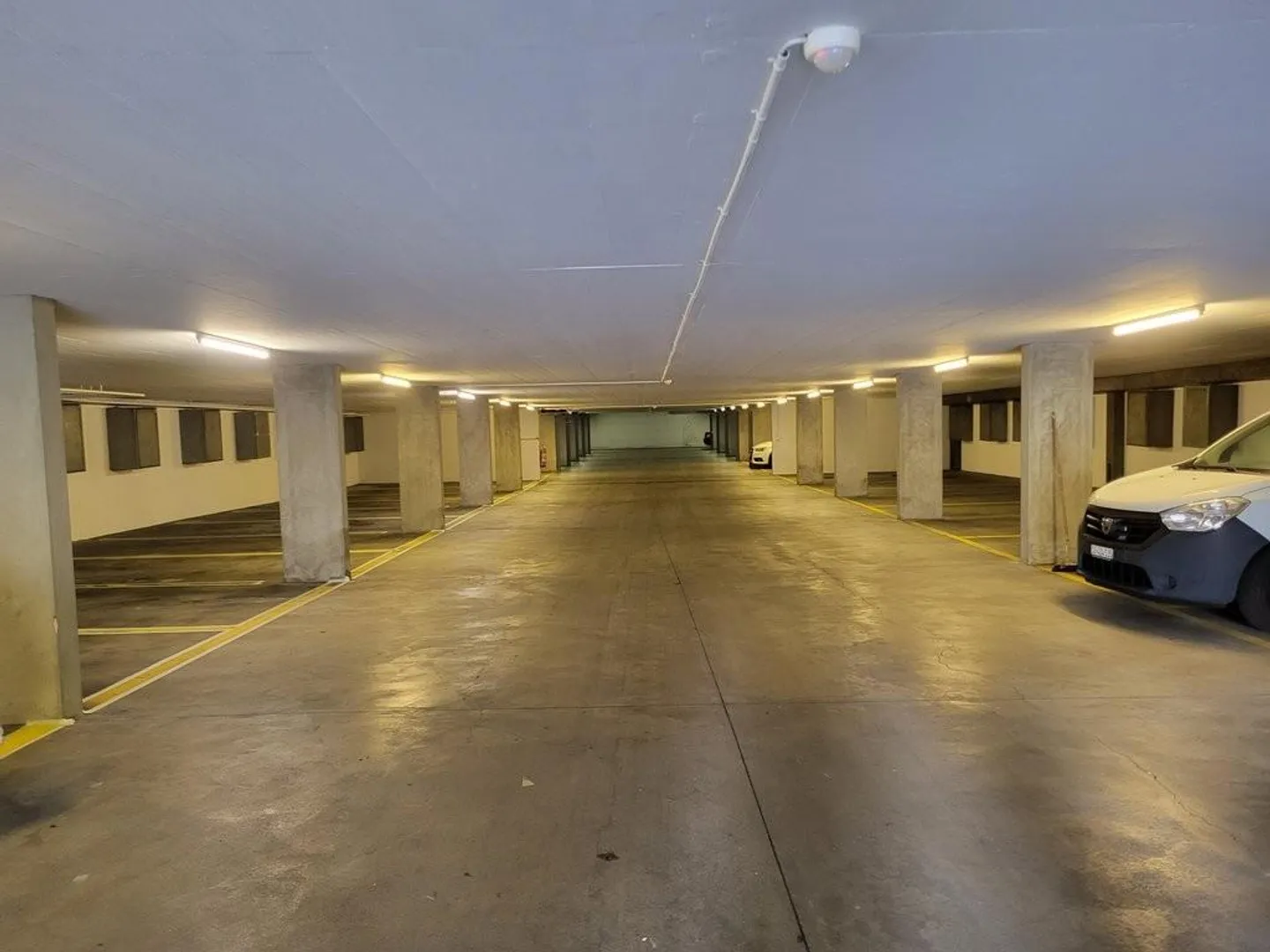 Posto auto sotterraneo in affitto - Foto 4 di 4