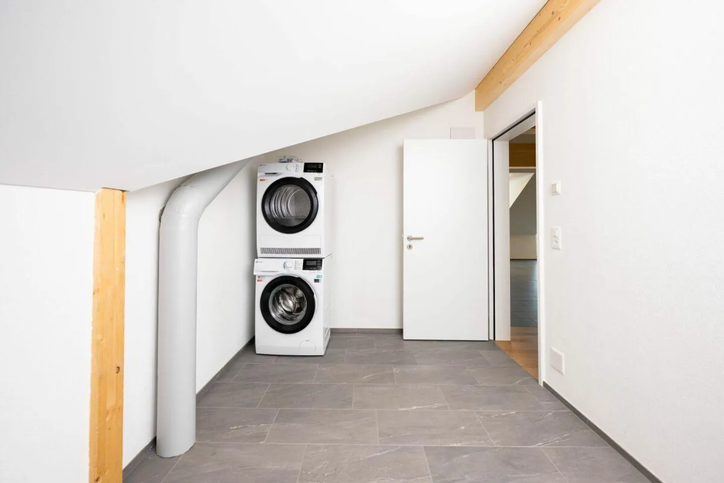 Spacious 2.5-room apartment with charm: First rental Alte Nagli, Lenzburg - Photo 7 of 10