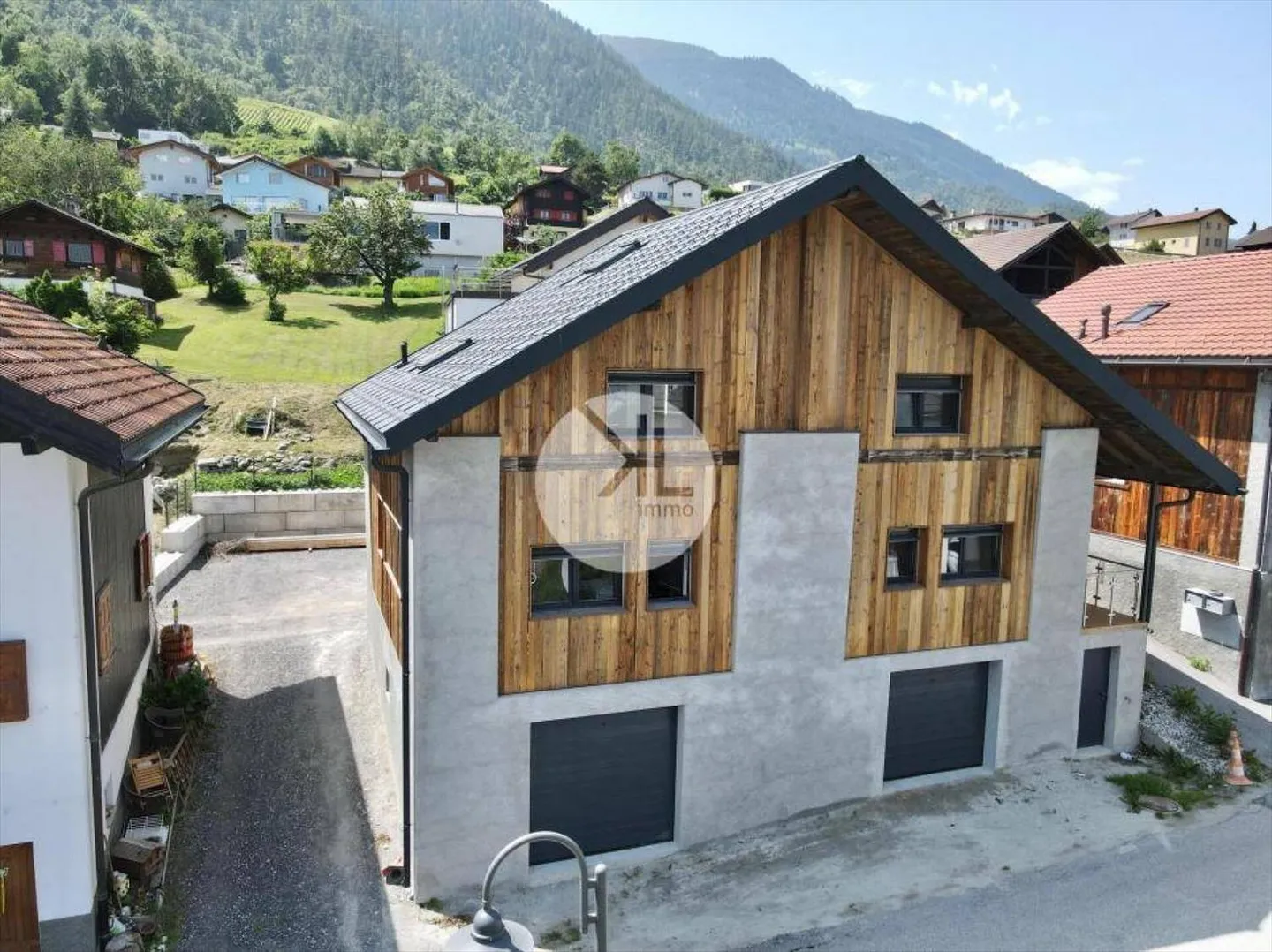 Casa a schiera in vendita - Foto 2 di 13
