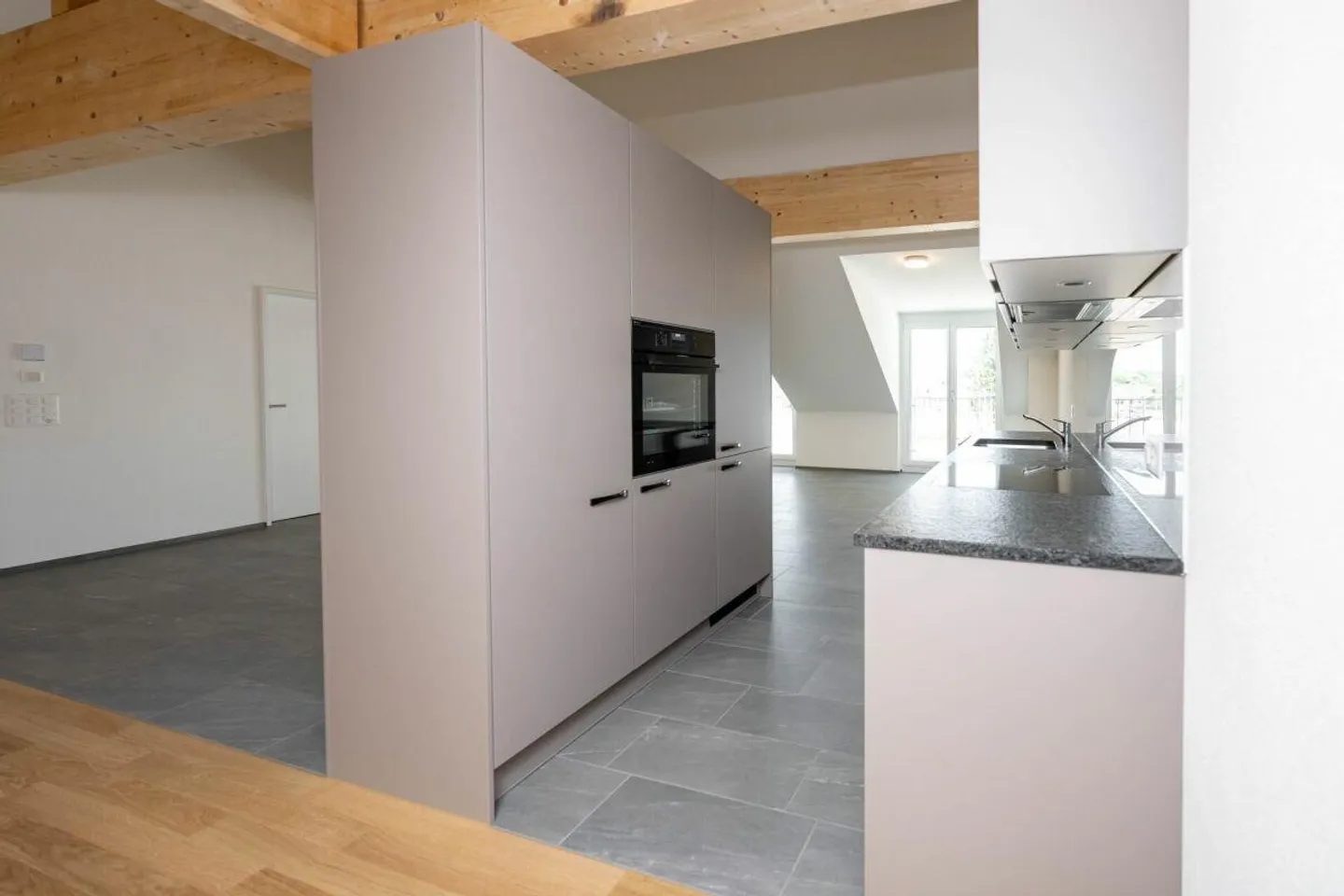 Spacious 2.5-room apartment with charm: First rental Alte Nagli, Lenzburg - Photo 8 of 10