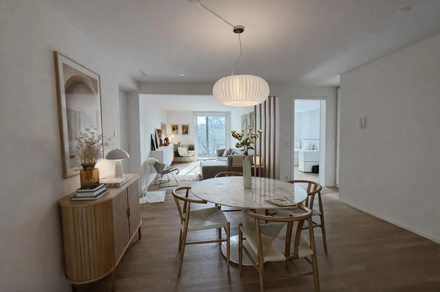 Bright Apartment with Large Terrace - Photo 5 of 11